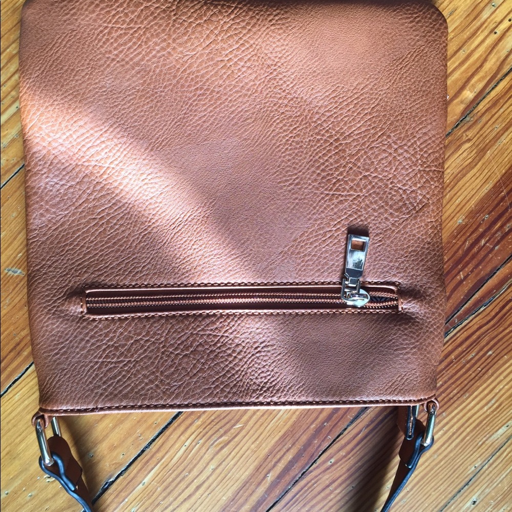NWOT Brown crossbody purse - Picture 2 of 4